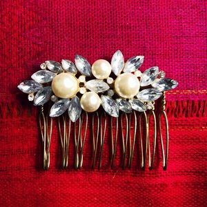 Pearl and Rhinestone Hair Comb